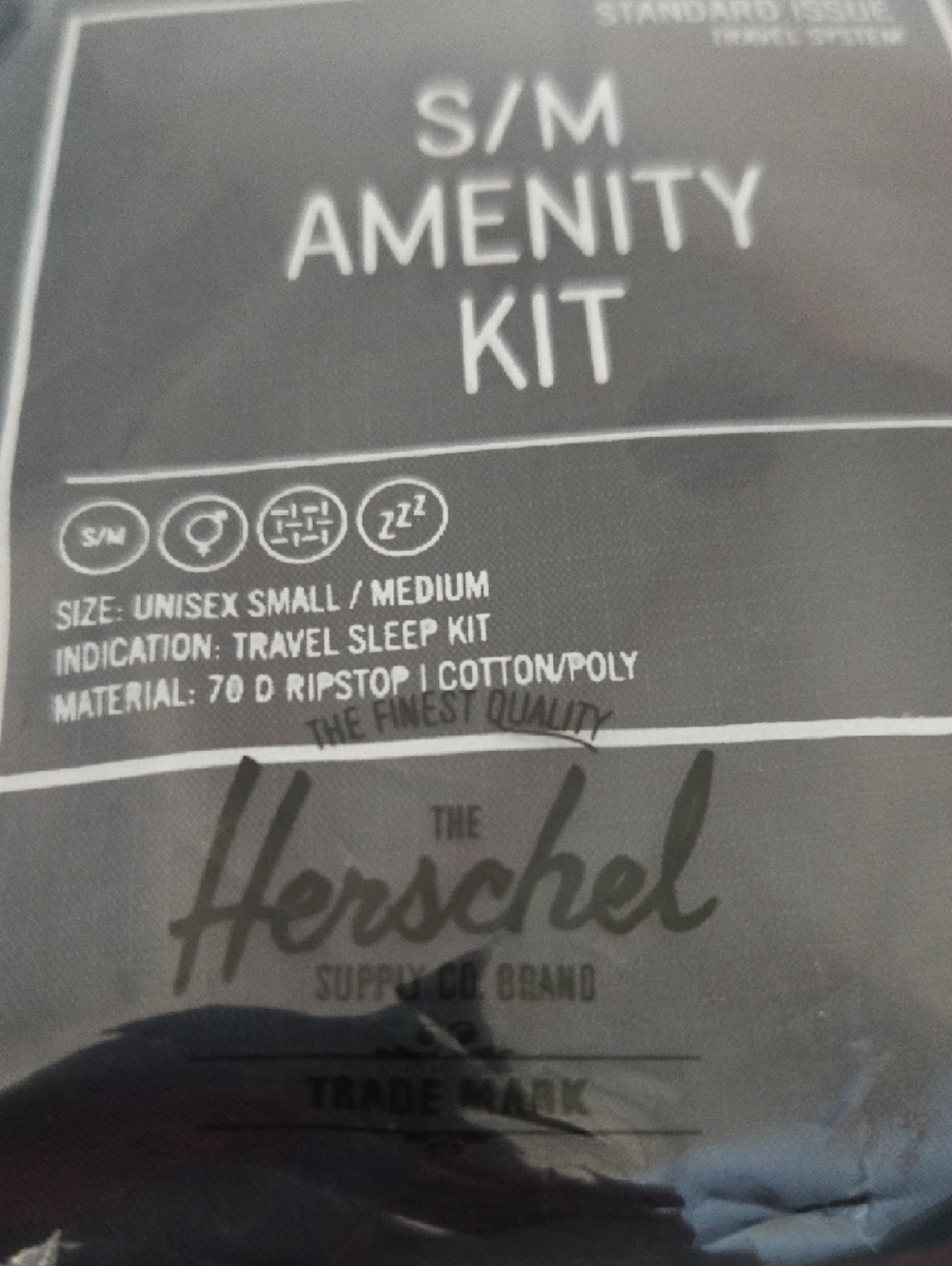 Herschel Supply Co. Standard Issue Navy and Red Travel Amenity Kit - Picture 4 of 4